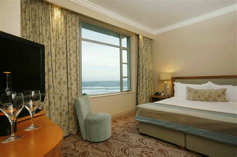 Suncoast Hotel & Towers, Durban (updated prices .